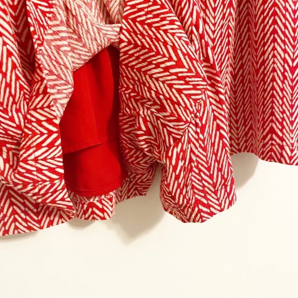 Knox Rose Chevron Geometric Print Mid Rise Flowy Smocked Shorts Red White Large - Picture 2 of 4